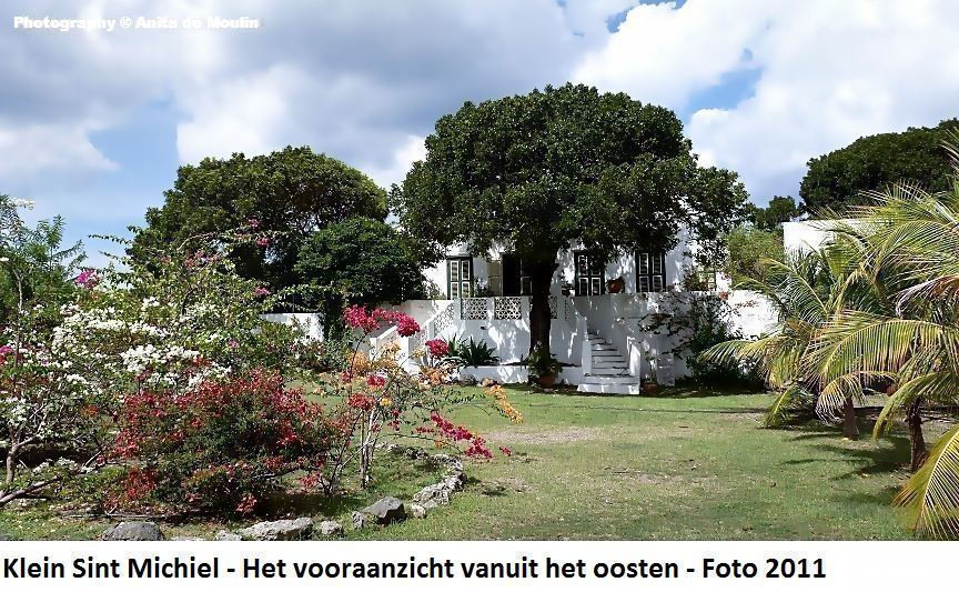 08. Klein St. Michiel vooraanzicht op het oosten 2011